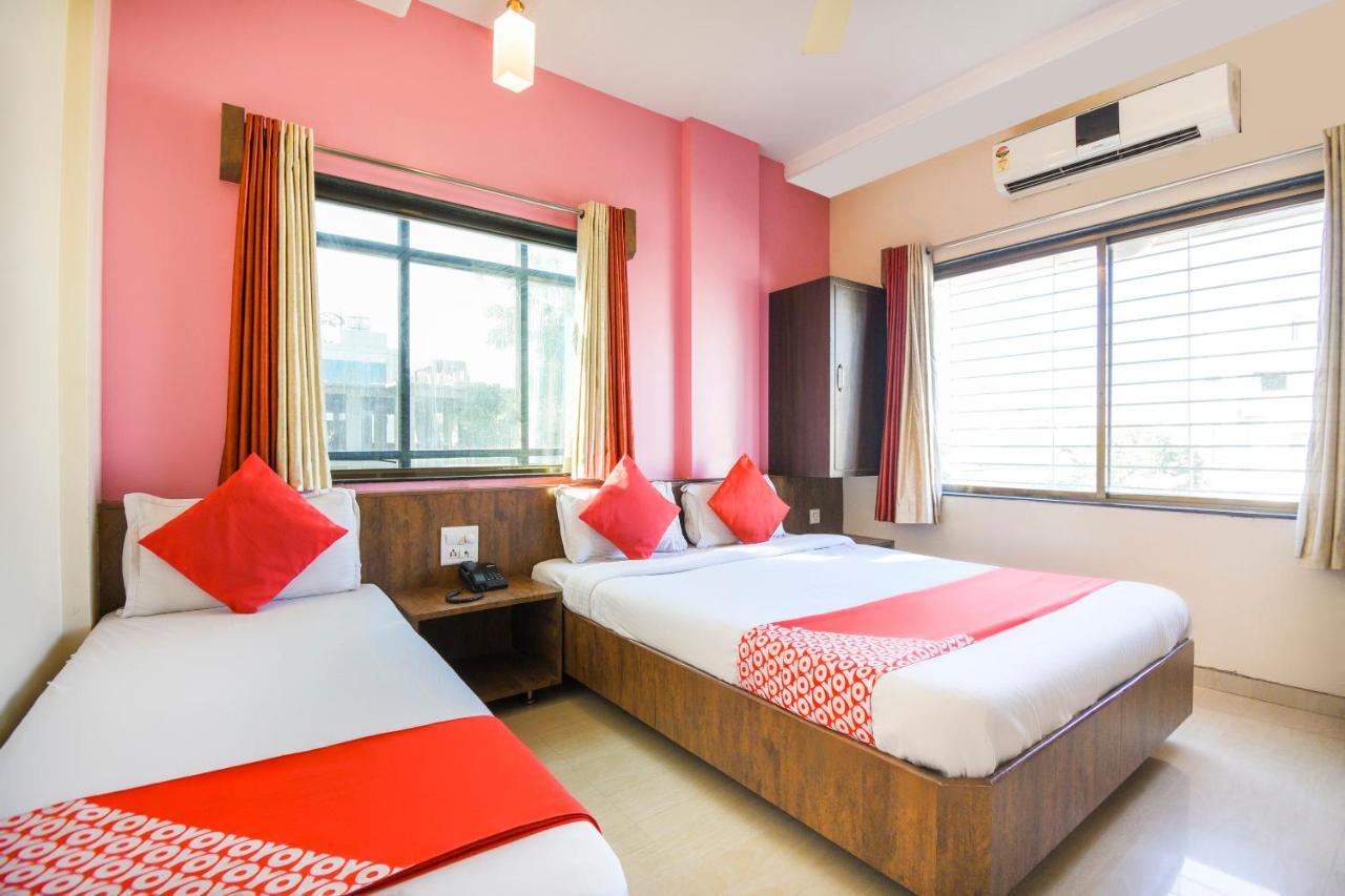 Sai Palkhi Hotel Shirdi Exterior photo